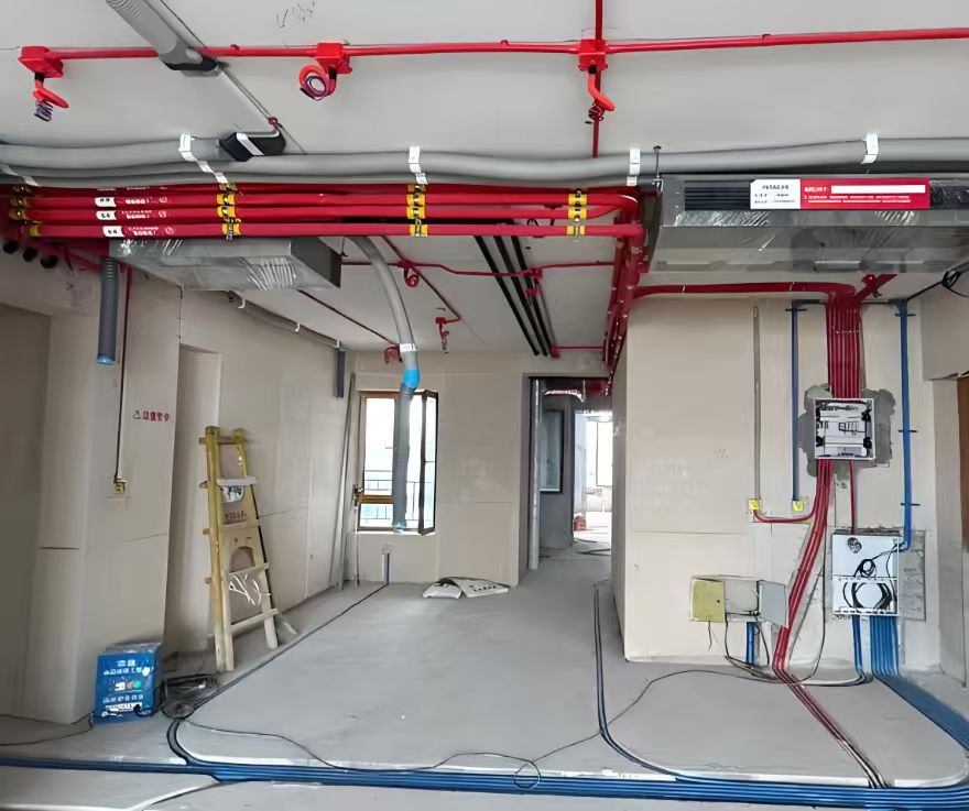 卡壓式連接方式的不銹鋼水管在室內(nèi)使用時(shí)，需要預(yù)留多少安裝空間？